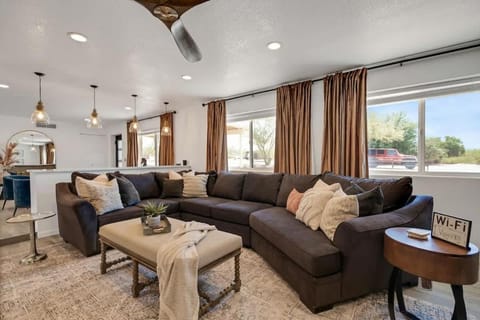 The Pine House in Casas Adobes