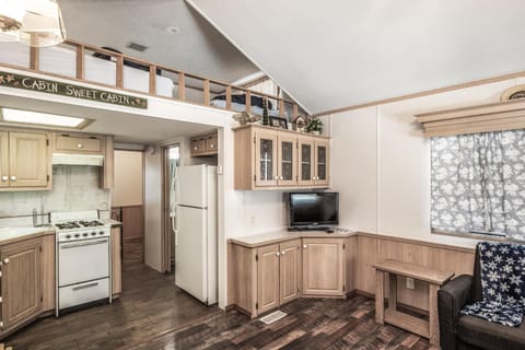 Rainbow Lake Cabin & RV Resort Cabin in Ruidoso