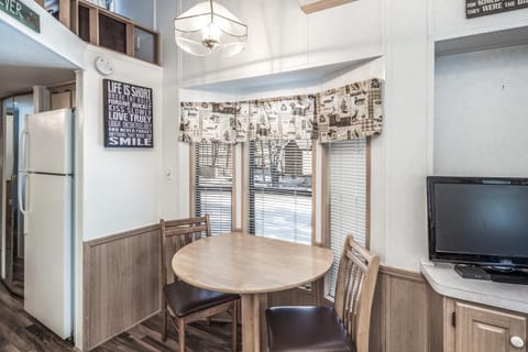 Rainbow Lake Cabin & RV Resort Cabin in Ruidoso