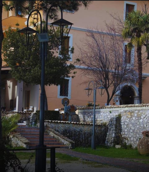 Property building, Day, Landmark view