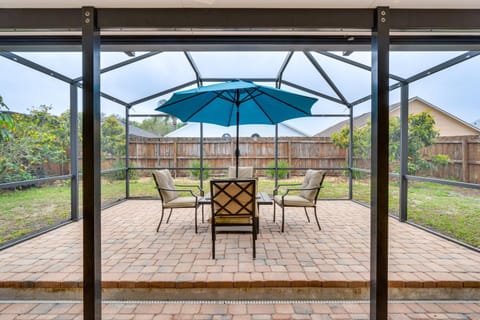 Lovely Florida Retreat with Lanai 5 Mi to Riverwalk House in Lake Mary