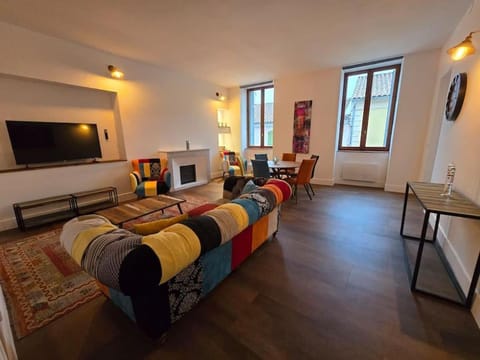 L'avéjan 170 m2 Alès 10 couchages Apartment in Alès