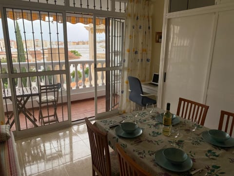 View (from property/room), Balcony/Terrace, Dining area