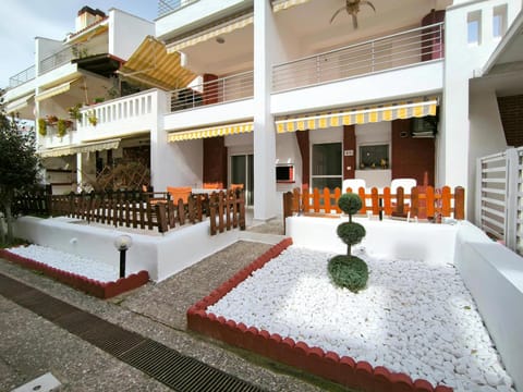 Property building, Balcony/Terrace