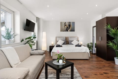 Living room, Photo of the whole room, Bedroom