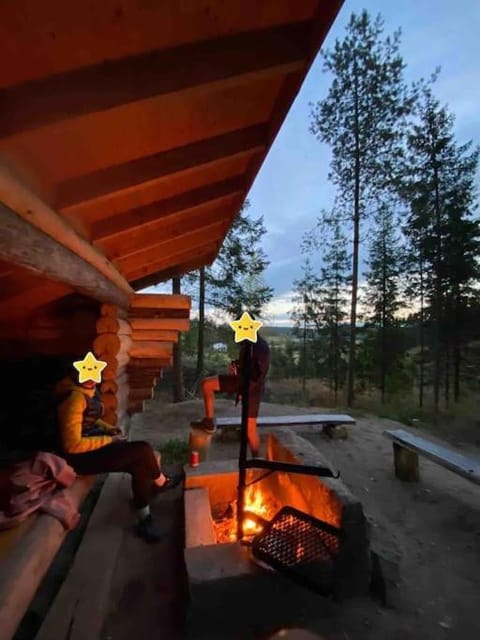 Lammastilan laavu - Lean to Inarin tila Luxury tent in Uusimaa