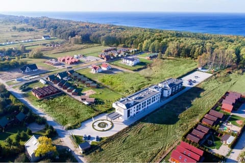 Property building, Nearby landmark, Spring, Neighbourhood, Natural landscape, Bird's eye view, Sea view