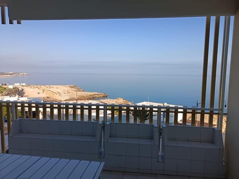 Property building, Balcony/Terrace