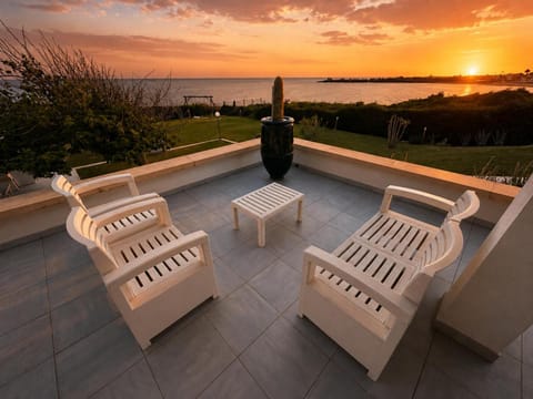 View (from property/room), Balcony/Terrace, Garden view, Garden view, Sunset