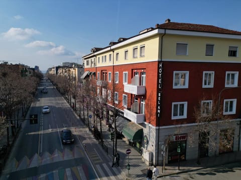 Property building, Day, City view, Street view, Location