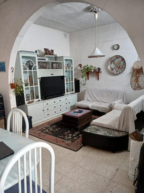 1, 2 or 3 Bed Rooms - Malta Central Location, Very near Sea and Tourism hub Vacation rental in Malta