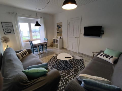 Résidence I22-ile Grande - Les Mouettes maison vue mer jardin et parking privé, plage à pied MAE-3734 Apartment in Brittany