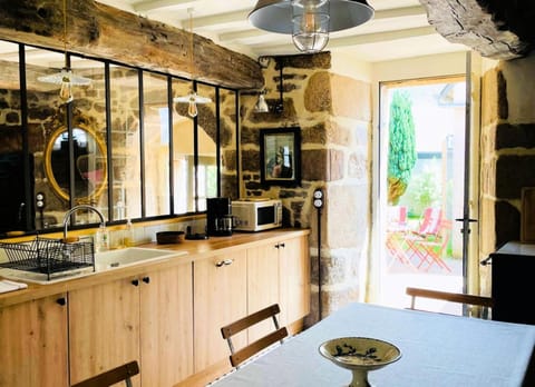 Résidence D02-tregastel - Vacances près de la mer dans une maison médiévale MAE-4284 Apartment in Trégastel