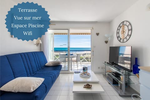 TV and multimedia, Living room, Seating area, Beach, Pool view, Sea view