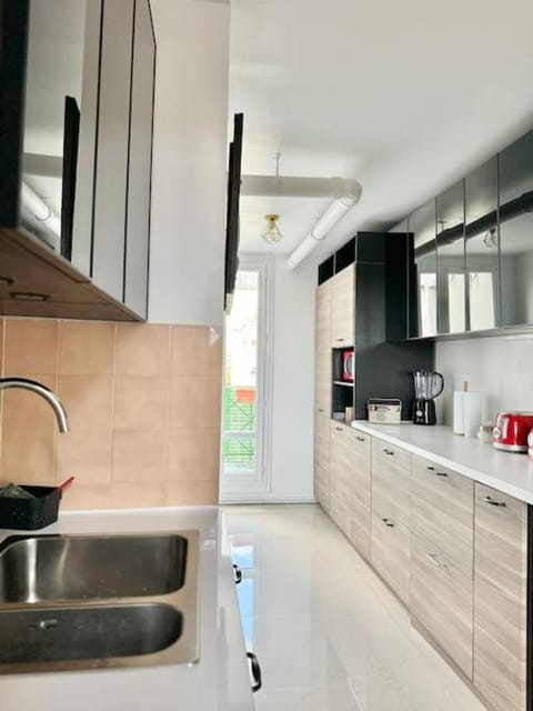 Home seventy - Guest House Apartment in Cergy