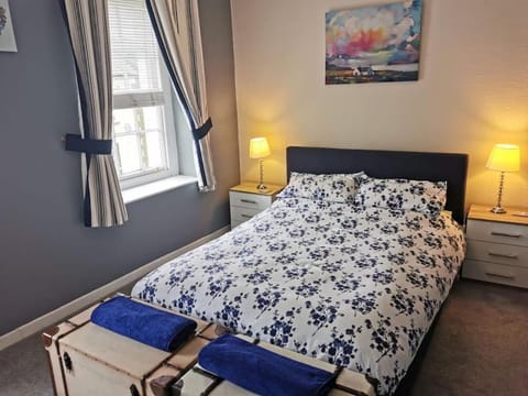 Spacious 3 Bedroom Apartment in Hillsborough, NI Apartment in Northern Ireland