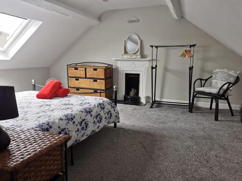 Spacious 3 Bedroom Apartment in Hillsborough, NI Apartment in Northern Ireland