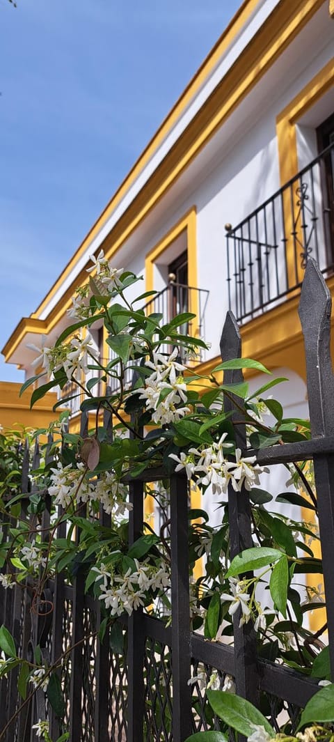 Property building, View (from property/room), Balcony/Terrace, Garden view