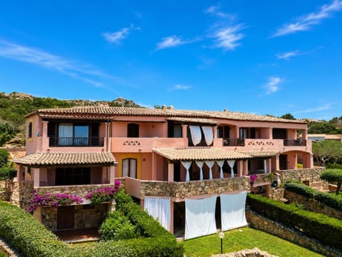 Property building, View (from property/room), Balcony/Terrace