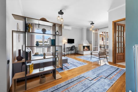 TV and multimedia, Living room, Photo of the whole room, Seating area