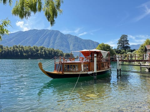 Lo scorcio sul lago Apartment in Lenno