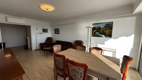 Living room, Dining area, air conditioner