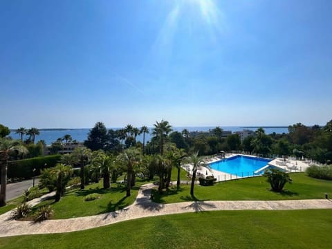 Garden view, Pool view, Sea view, Swimming pool