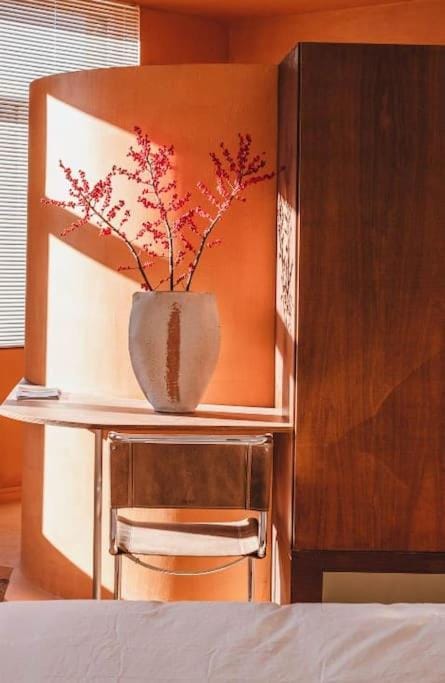 Your colourful Antwerp Oasis Apartment in Antwerp