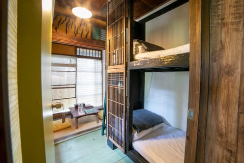 bunk bed