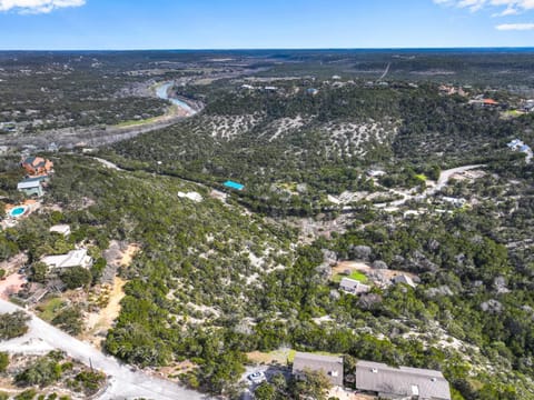 White Buffalo - Room with a View House in Wimberley