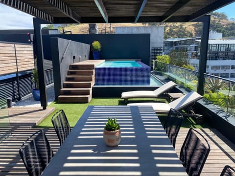 View (from property/room), Balcony/Terrace, Seating area, Swimming pool, sunbed
