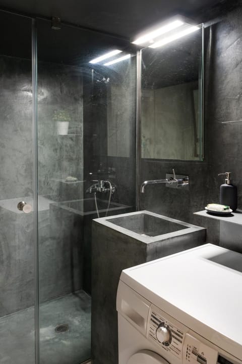 Modern Faliro Flat Apartment in Piraeus Regional Unit, Greece