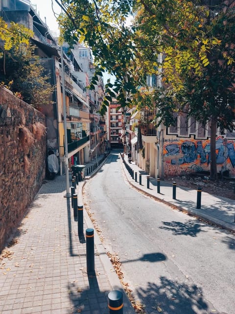 Neighbourhood, Street view