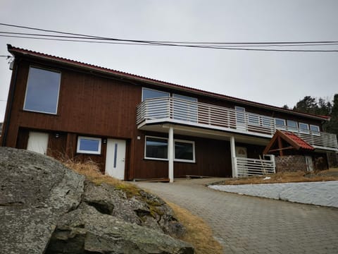 Property building, Day