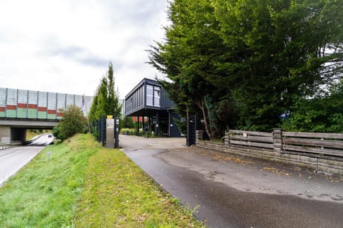 Property building, Natural landscape, Garden view