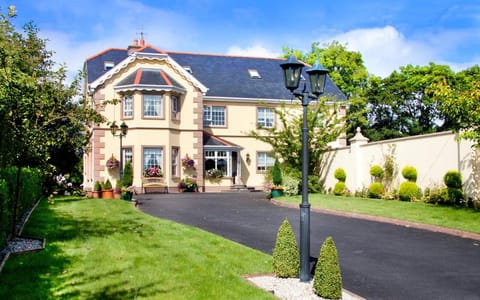 Ballyraine Guesthouse Bed and Breakfast in Letterkenny