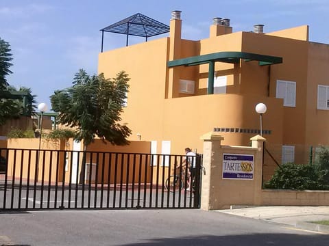 Property building, Day