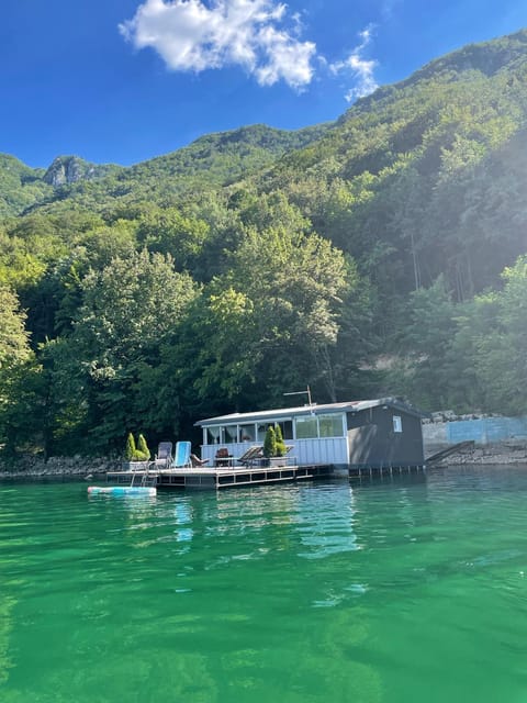 Splav ANDJELA Perucac House in Zlatibor District, Serbia