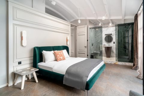 Bed, Bathroom, Bedroom