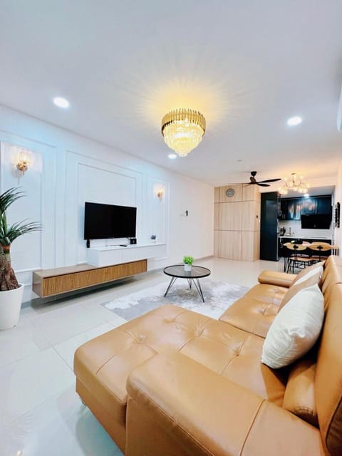 Communal lounge/ TV room, TV and multimedia, Living room, Seating area