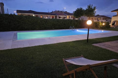 Smeraldo Retreat - by tourquoisevea - Residence La Meridiana - Apartment 07 Apartment in Peschiera del Garda