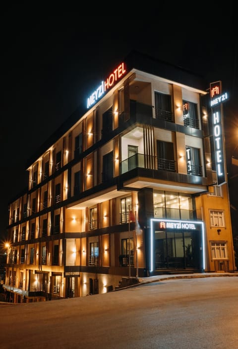 Property building, Night