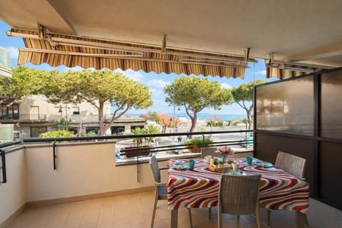 Balcony/Terrace, Dining area