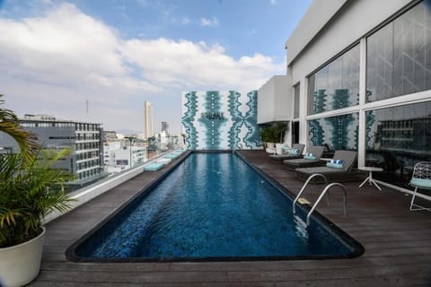 City view, Swimming pool
