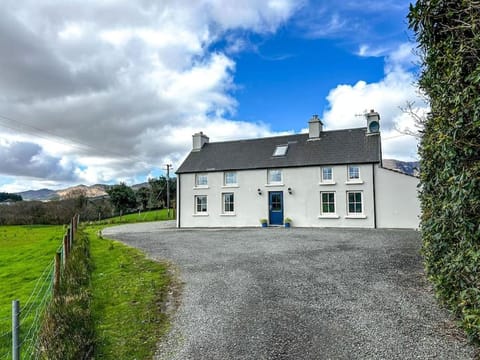 Sneem Farmhouse House in County Kerry