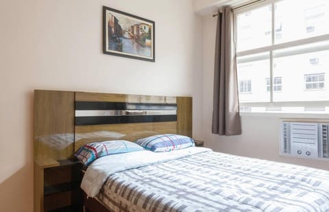 Bed, Photo of the whole room, Bedroom, air conditioner