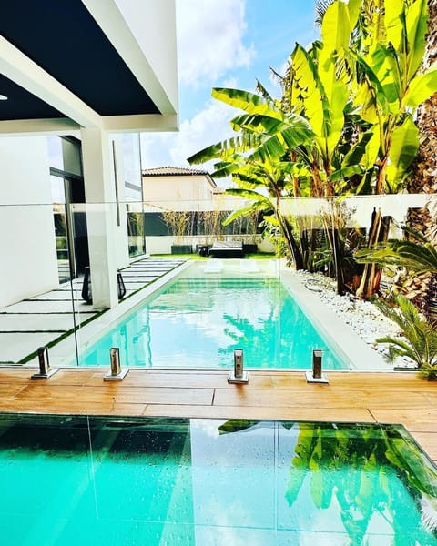 Garden, Balcony/Terrace, Garden view, Pool view, Swimming pool, sunbed