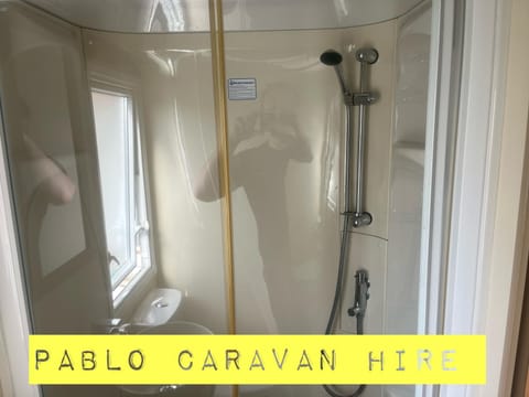 3 Bedroom 8 Berth Caravan Towyn Campground/ 
RV Resort in Towyn