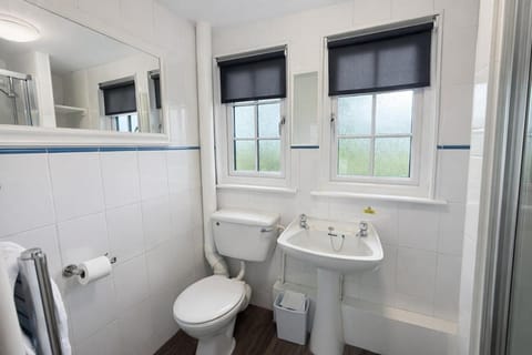 33 Tudor Court Chalet in Hayle