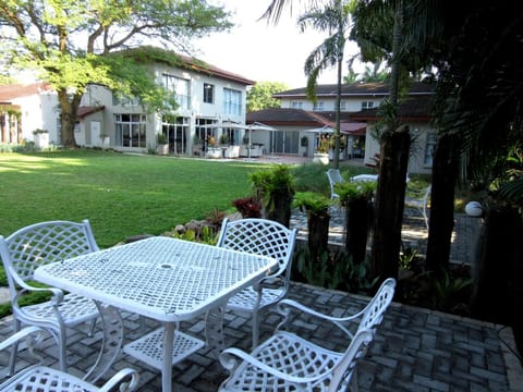 Property building, Garden, Garden view
